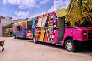 La Zizi pink food truck