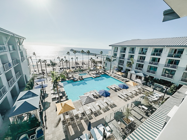 The Seabird Resort pool is so amazing - your family will love it for their family vacation to Oceanside