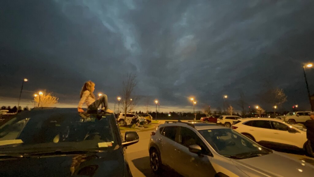 Cars lined up to watch the Solar Eclipse