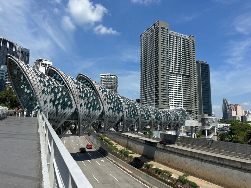 Bridge in city
