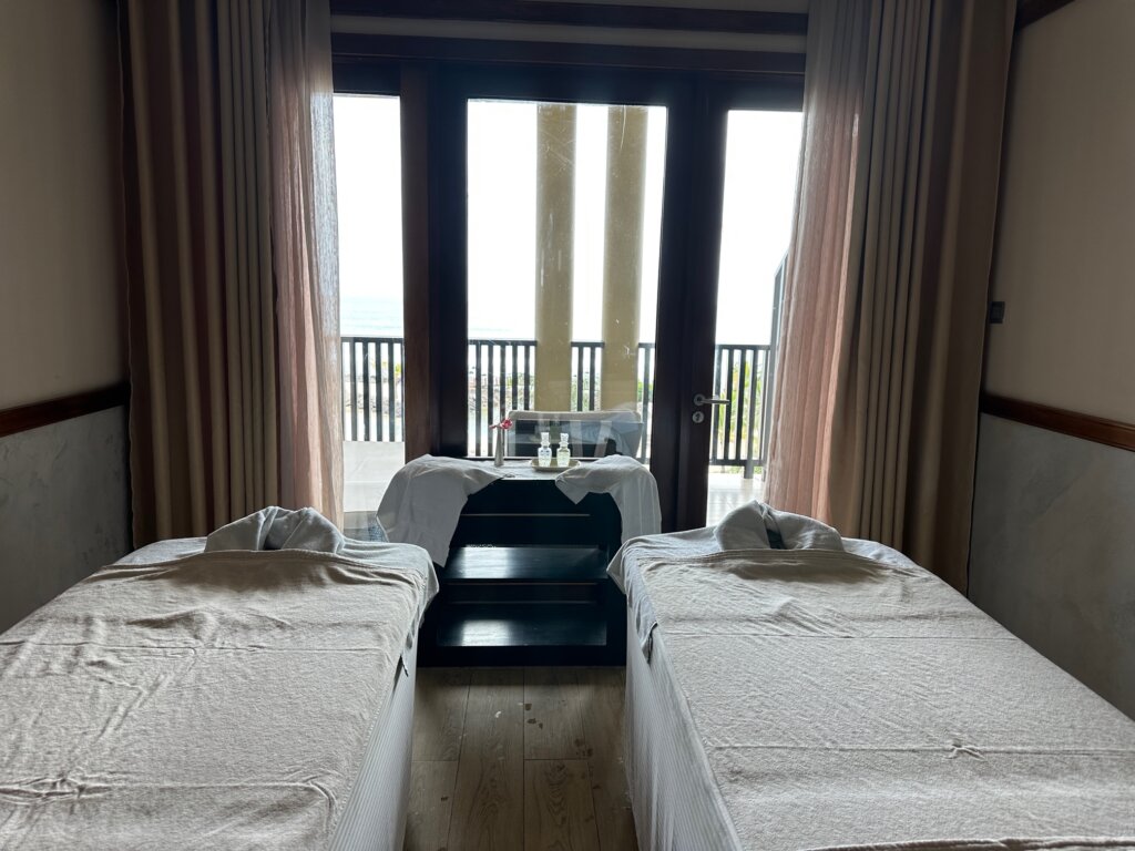 Two beds in spa