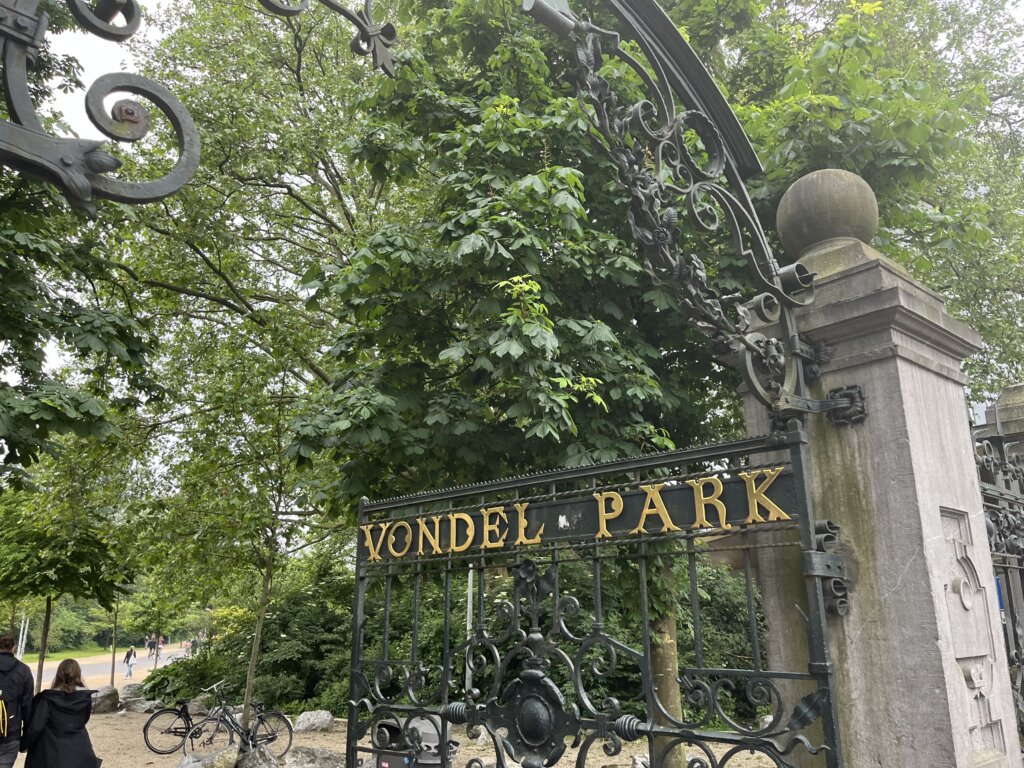 Vondel Park sign